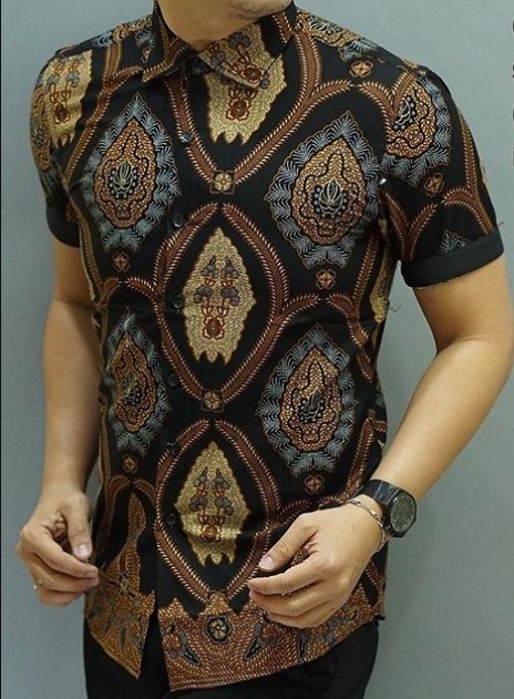  BusanaMuslim 15 Model Baju Batik Pria Lengan Pendek Modern