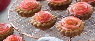 APPLE ROSES 