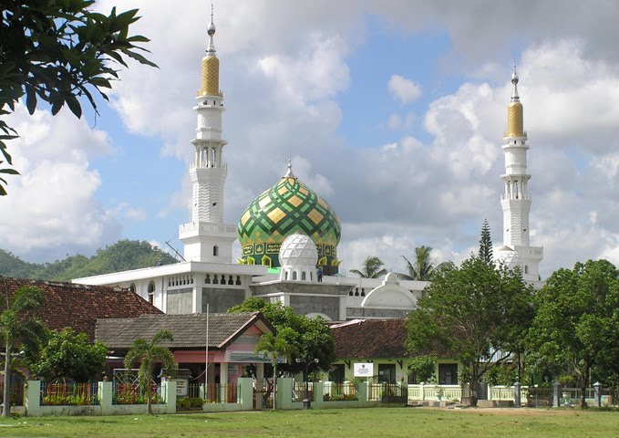 masjid agung darul falah pacitan east java indonesia masjid agung