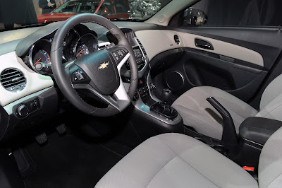 2011 Chevrolet Cruze Eco live interior