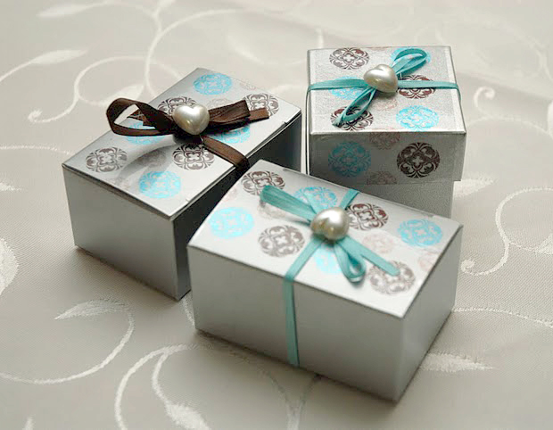 Brown and Blue DIY Wedding Favor Ideas