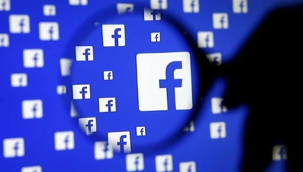 Facebook aumenta por "error" estadísticas que le permitieron ingresos millonarios