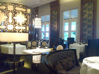 Cassia is Capella Singapore fine dining Chinese restaurant decor.