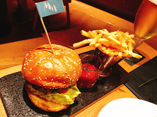 37 Steakhouse & Bar HKのハンバーガー