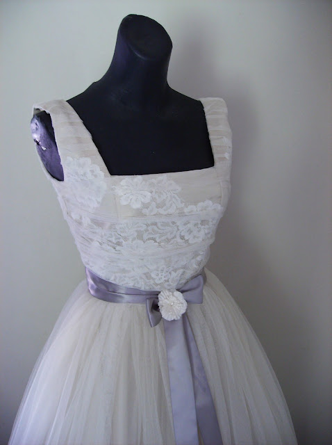 1950s short wedding dress