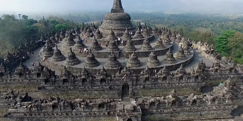 Sisi Lain Sejarah Candi  Borobudur  yang Penuh Misteri 
