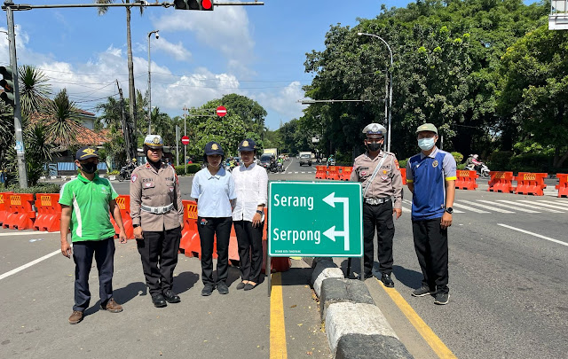Jelang Mudik Lebaran, Dishub Kota Tangerang Pasang Rambu Petunjuk Jalan