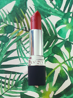 Avon True Colour Delicate Matte Lipstick in Bitten Apple