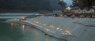 Rishikesh tourism, weekend getaways from delhi, places to visit near delhi,  weekend getaways near delhi, weekend getaways, last minute travel, cheap travel 