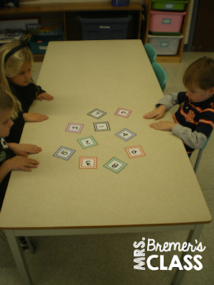 Smackers! Number recognition math game for Kindergarten