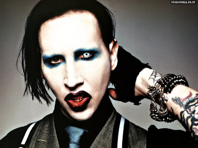 Marilyn Manson ni hihihi