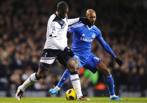 Sebastien Bassong battles with Nicolas Anelka,Tottenham HotSpur - Chelsea