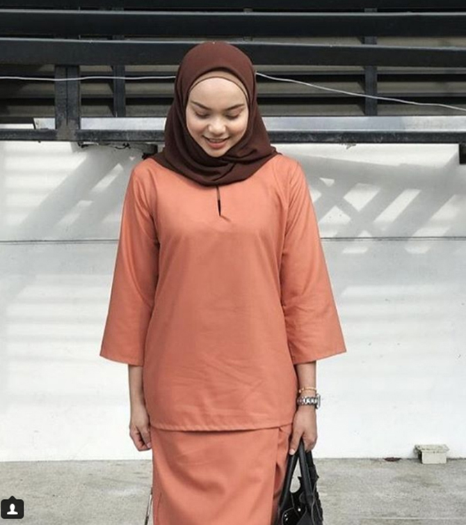 30 Ide Kebaya Fesyen  Baju  Kurung Moden Kain Batik Kelly 