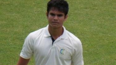 Arjun is the only son of Sachin Tendulkar, who also has a older daughter named Sara