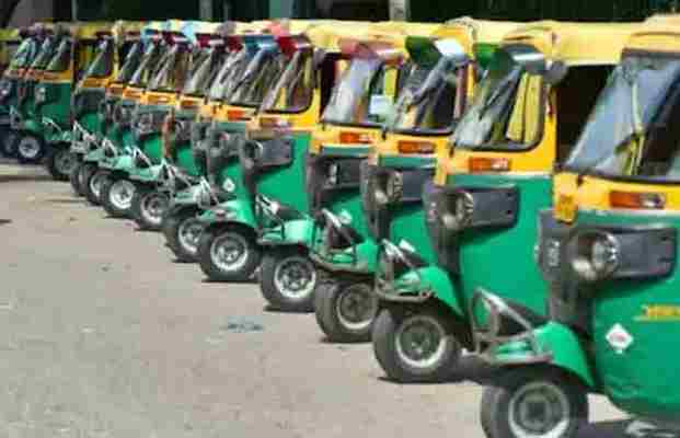 New Delhi, News, National, Strike, Petrol Price, Petrol, Diesel, Price, Business, Government, Delhi, Taxi, auto drivers to go on strike today over Petrol, diesel, CNG price hike.