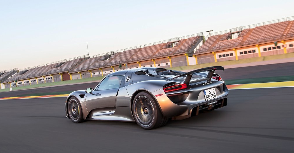 2015 Porsche 918 Spyder grey