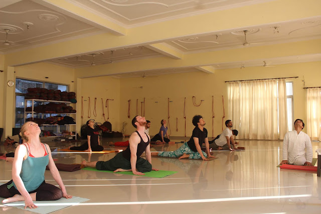5 Points to Improve Your Yoga Skills - Multi Style Yoga Schools