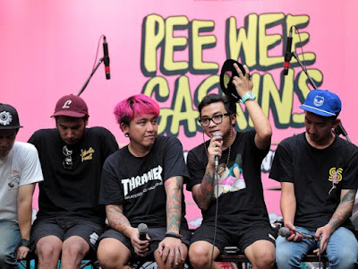 Download Lagu MP3 Pee Wee Gaskins - Dekat