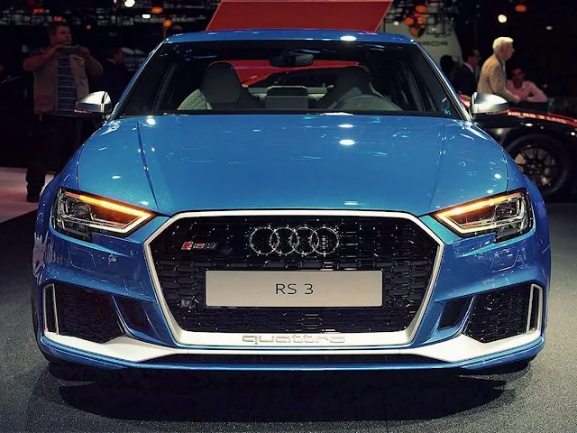 Audi RS3 Sedan Azul Sepang