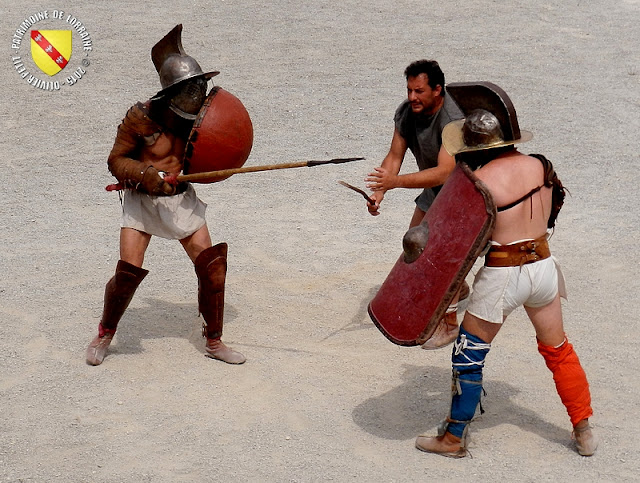 GRAND (88) - Les gladiateurs dans l'arène ! - Mirmillon contre Hoplomaque