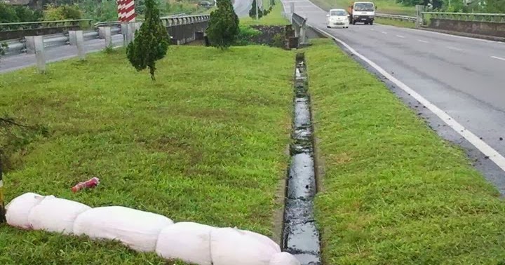 Gambar Hantu Pocong terbiar di Tawau Sabah - Lihat Hantu 