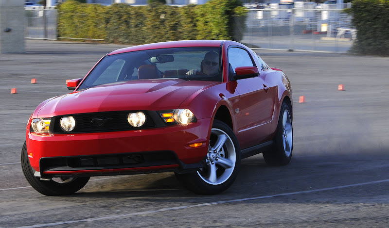 2011 Ford Mustang GT Wallpaper