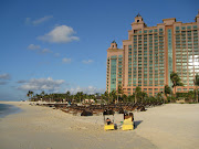 And here's a picture looking the other way down the beach. (beach reefatlantis)