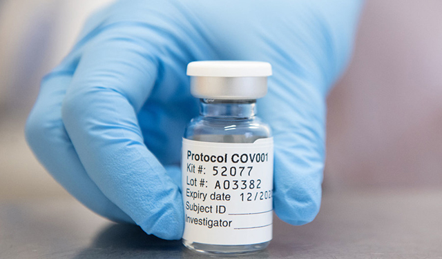 La comunidad científica sigue trabajando en el desarrollo de las vacunas contra el COVID-19. University of Oxford/John Cairns