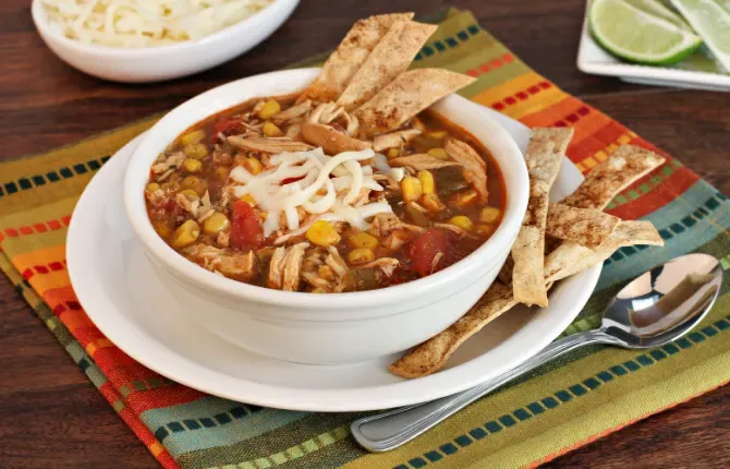 Authentic Tortilla Soup Mexican Style