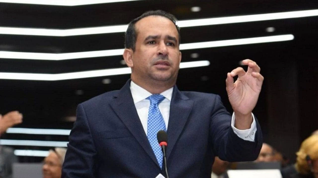 Víctor Suarez, diputado del PLD
