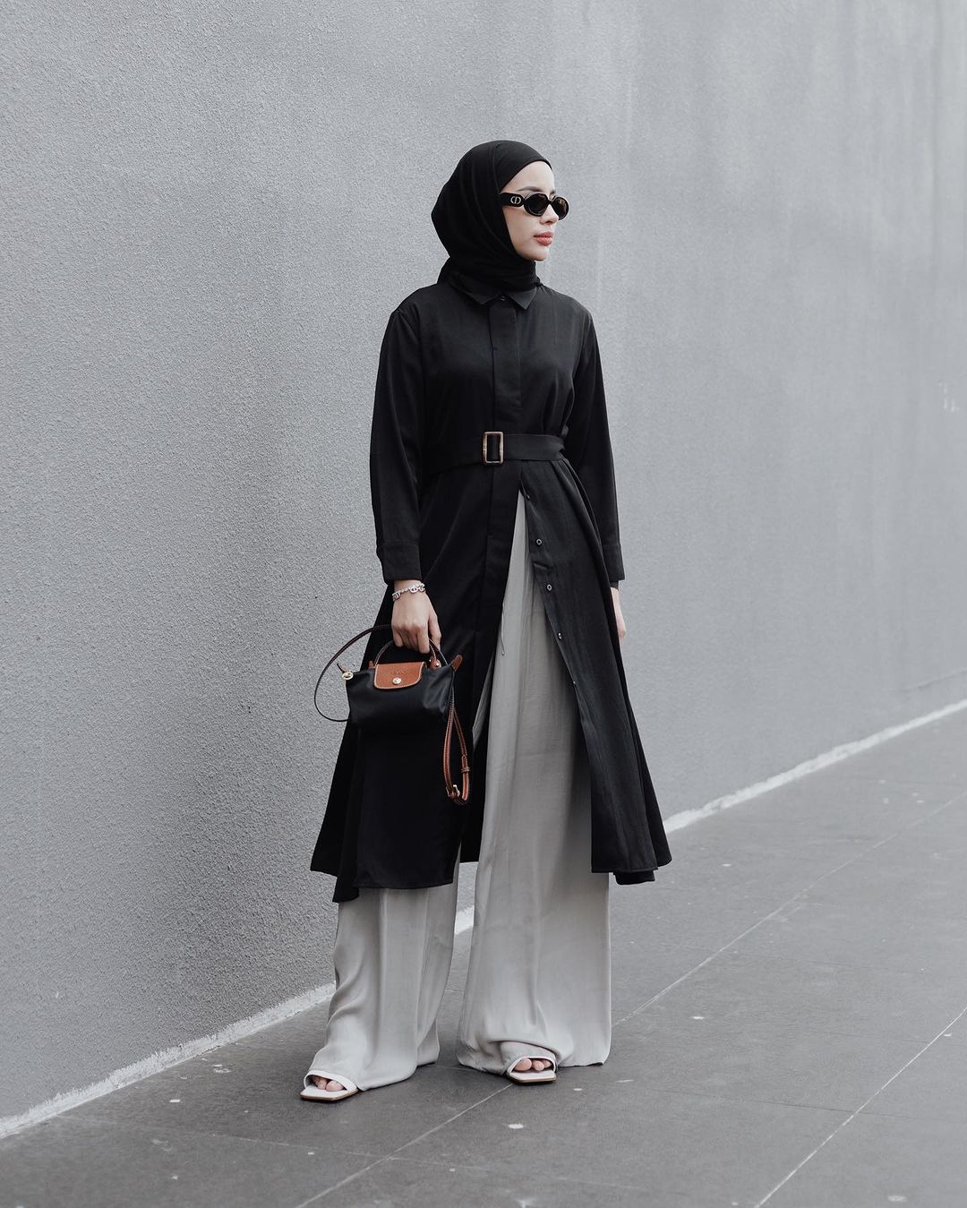 Outfit Emyaghnia Long Outer Black