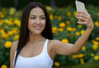 Selfie bisa membantu turunkan berat badan