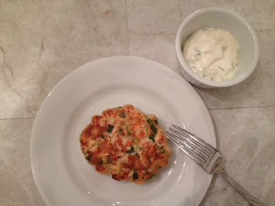 Salmon Burgers With Tarragon-Horseradish Mayonnaise recipe