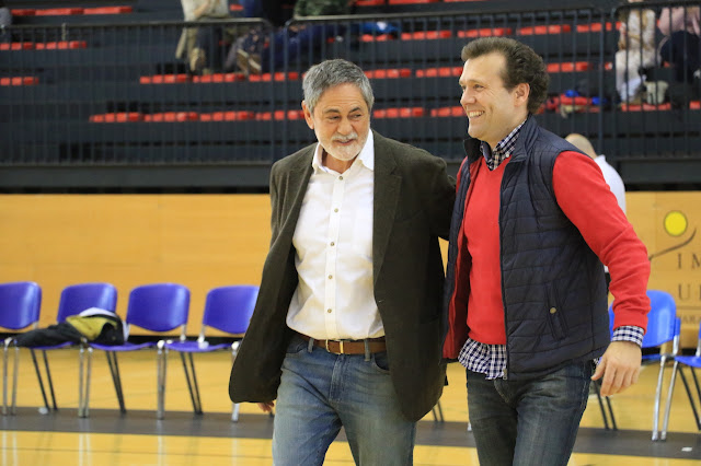 homenaje del Club Balonmano Barakaldo a 'Chandro'