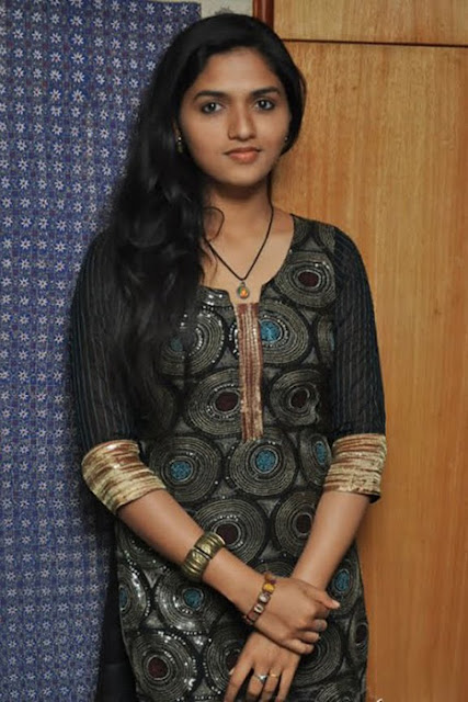 sunaina smiling photos