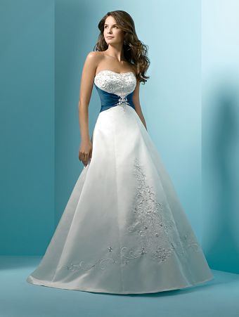 2011 wedding dresses