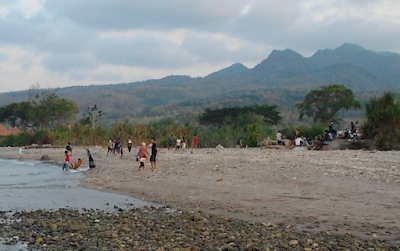 Pantai Jatisari Sluke Rembang