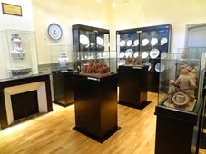 2014.08.28-006 objets en terre et faïences