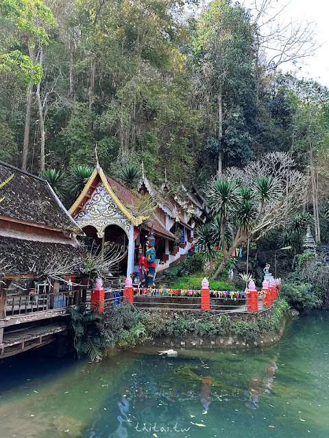 泰國清邁清道寺拷龍穴入口外觀