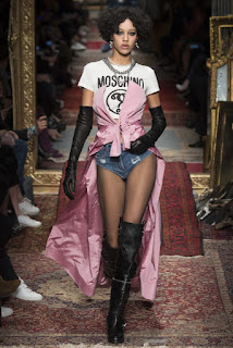 guanti-moschino