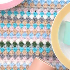 ByHaafner, crockery, plate pastel, crochet, granny stripe, granny chic, work in progress, cushions