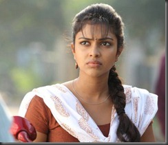 Cute Amala Paul @ Kadhalil Sodhapuvadu Yeppadi Stills