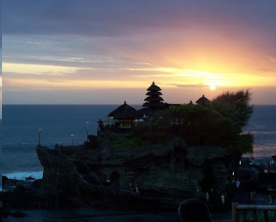 pura tanah lot