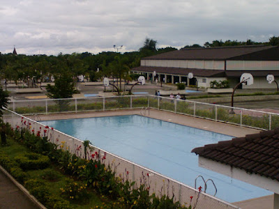 swimming pool