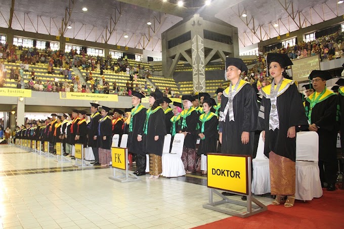 UI Wisuda 4.204 Mahasiswa 