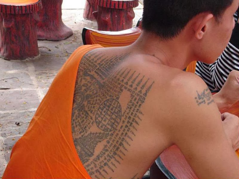Joy In Thailand Sak Yant L Arte Del Tatuaggio Sacro - curiosità brawl star pam che tatuaggio ha