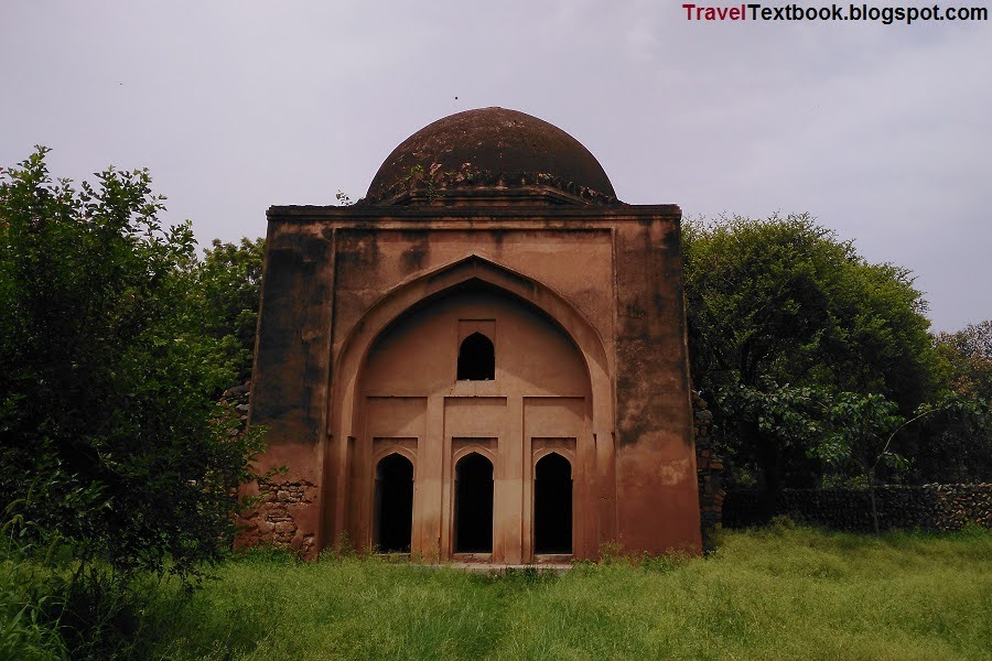 Tohfewala Gumbad Shahpur