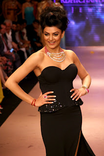 Sushmita Sen Sizzling look at IIJW-2012