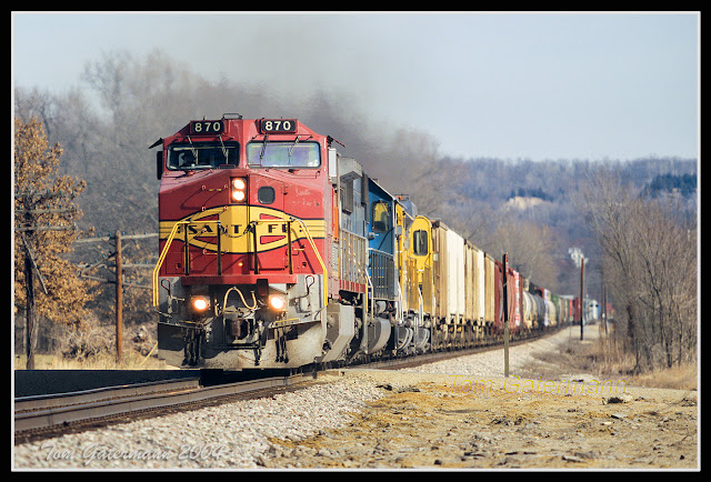 BNSF 870 leads a train west on the Cuba Subdivision at Pacific, MO.