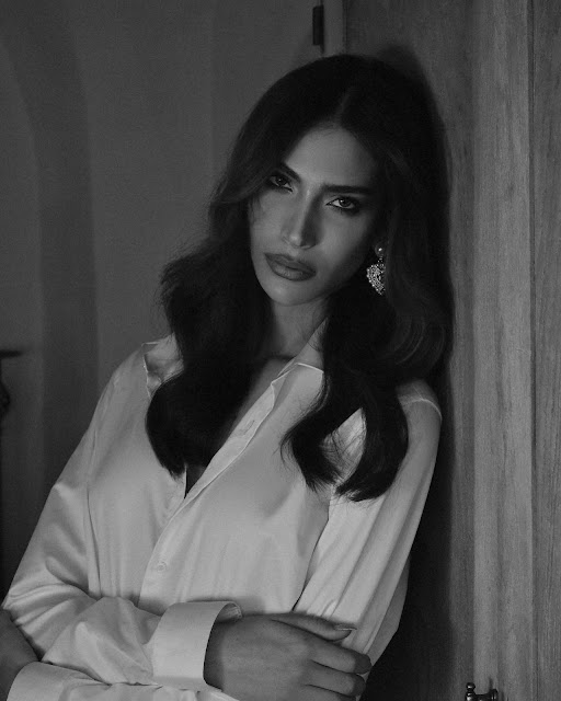 Talleen Abu Hanna – Most Beautiful Transgender Model in Black and White Photography